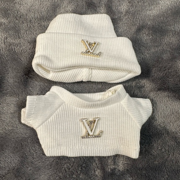 Labubu Clothes Shirt Hat White Silver Sparkly Boujee Outfit Designer Inspired - Picture 1 of 4